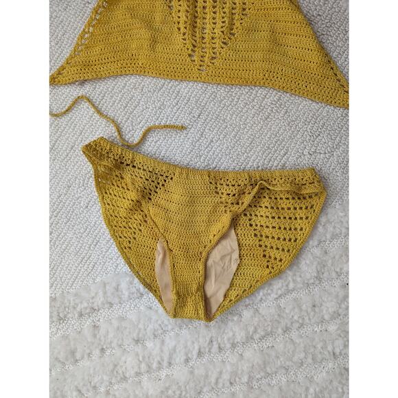 Vintage 60s Yellow Crochet Bikini Bathing Suit Halter Top Set - Picture 2 of 7